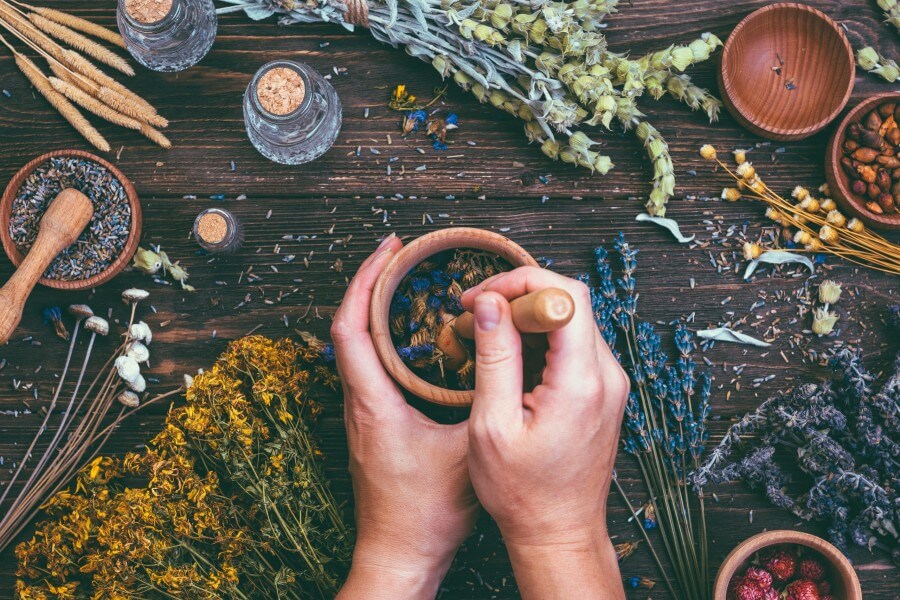 ayurvedic-skincare’s-ancient-wisdom-in-our-warming-world